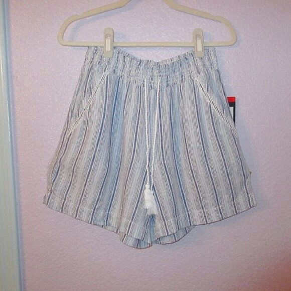 Briggs Linen Blend Pull On Shorts Size M Pockets High Rise Wide Leg Crochet NWT - Picture 1 of 9